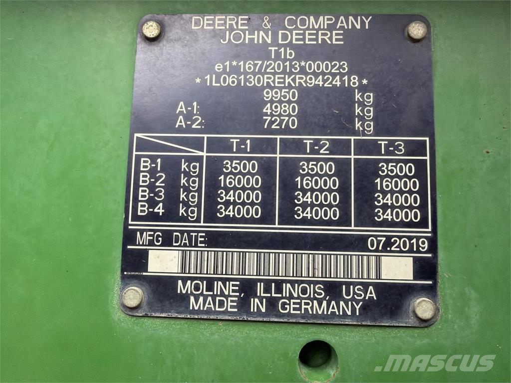 John Deere 6130R Premium AP 50K Tractoren