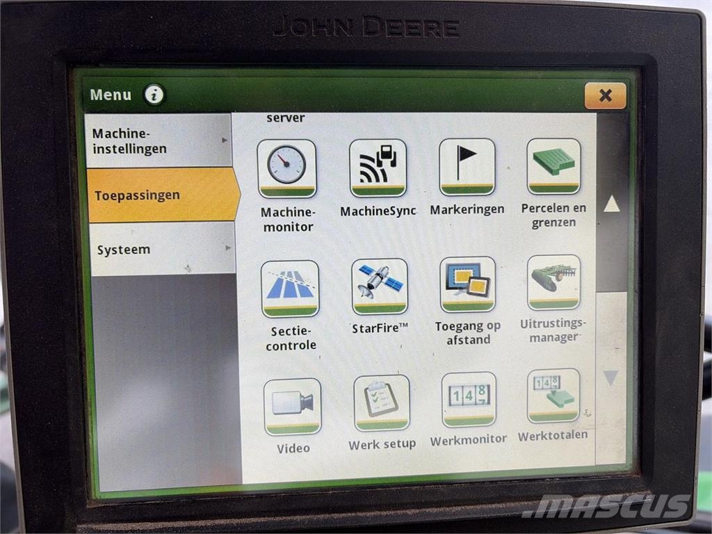 John Deere 6130R Premium AP 50K Tractoren