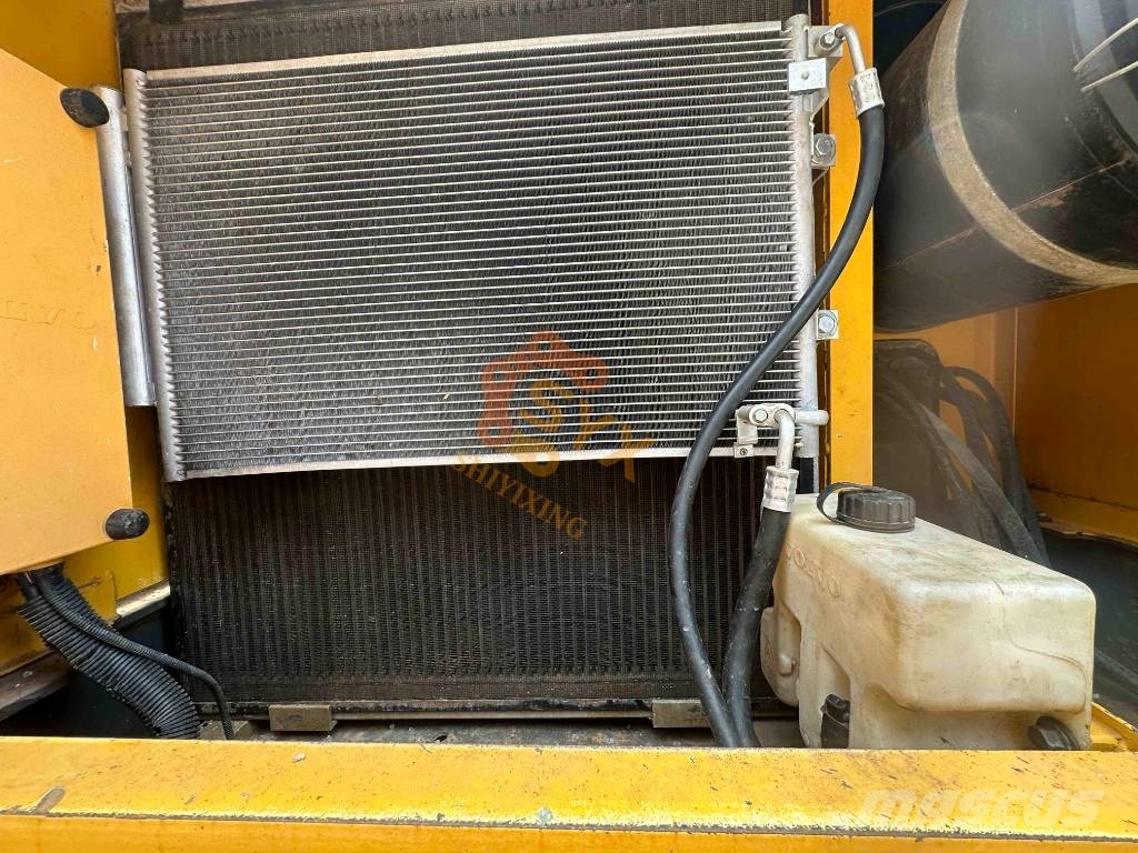 Volvo EC 480 D L Bageri guseničari