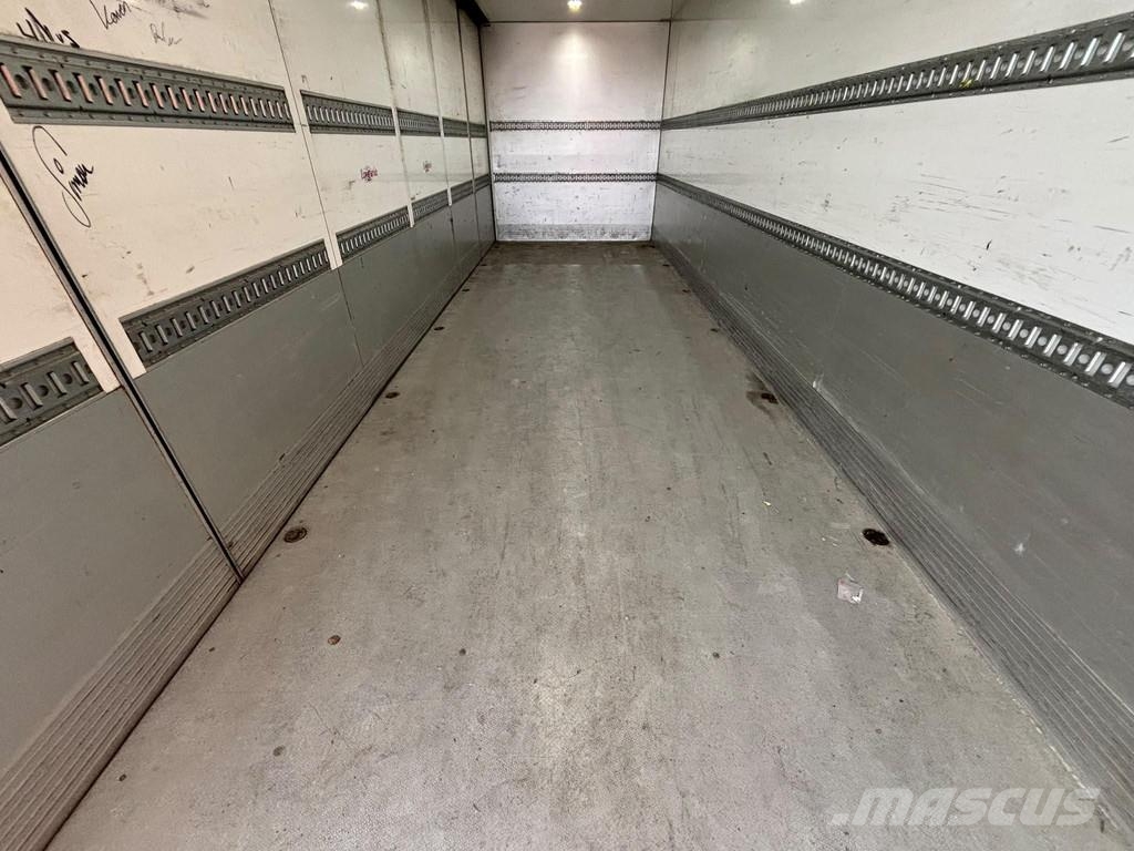 MAN TGM 26.320 6x2*4 BOX L=8143 mm Furgons