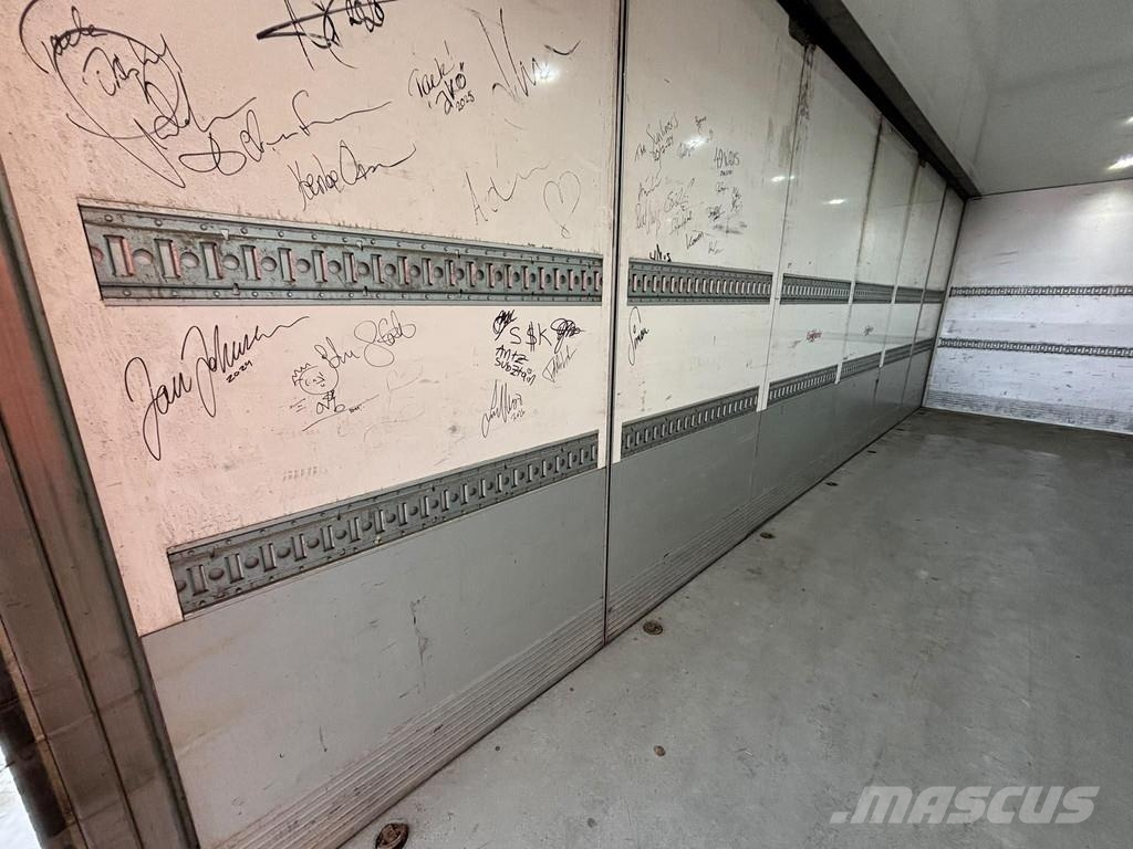 MAN TGM 26.320 6x2*4 BOX L=8143 mm Furgons