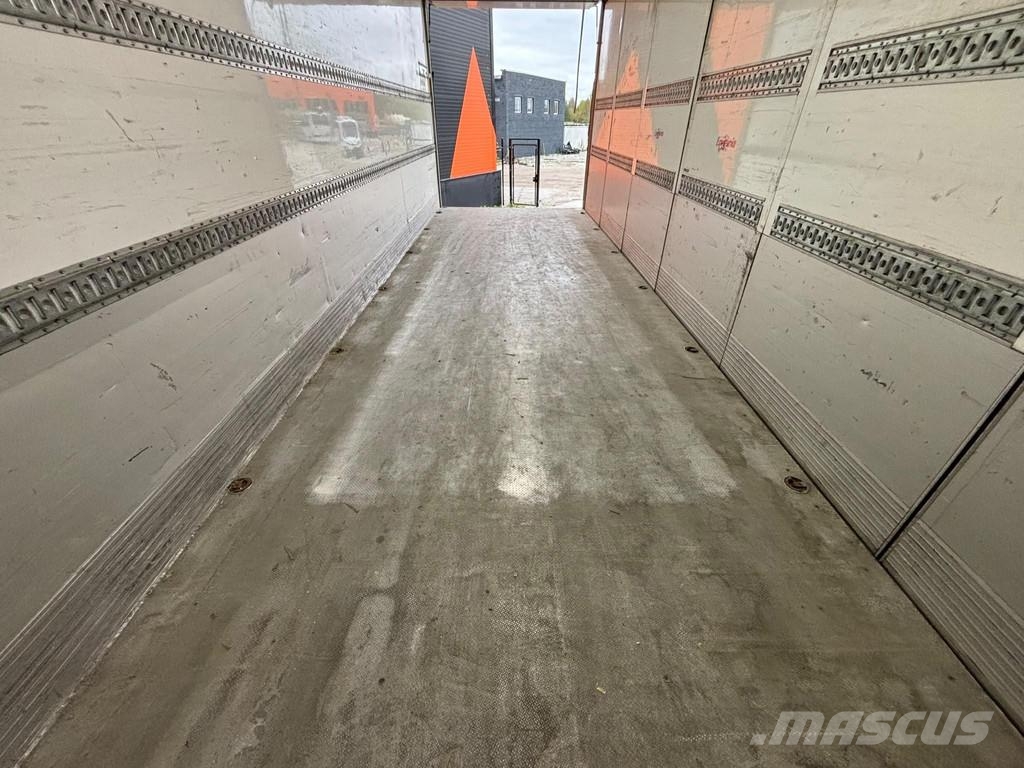 MAN TGM 26.320 6x2*4 BOX L=8143 mm Furgons