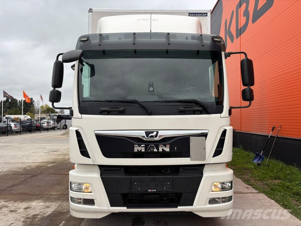 MAN TGM 26.320 6x2*4 BOX L=8143 mm Furgons