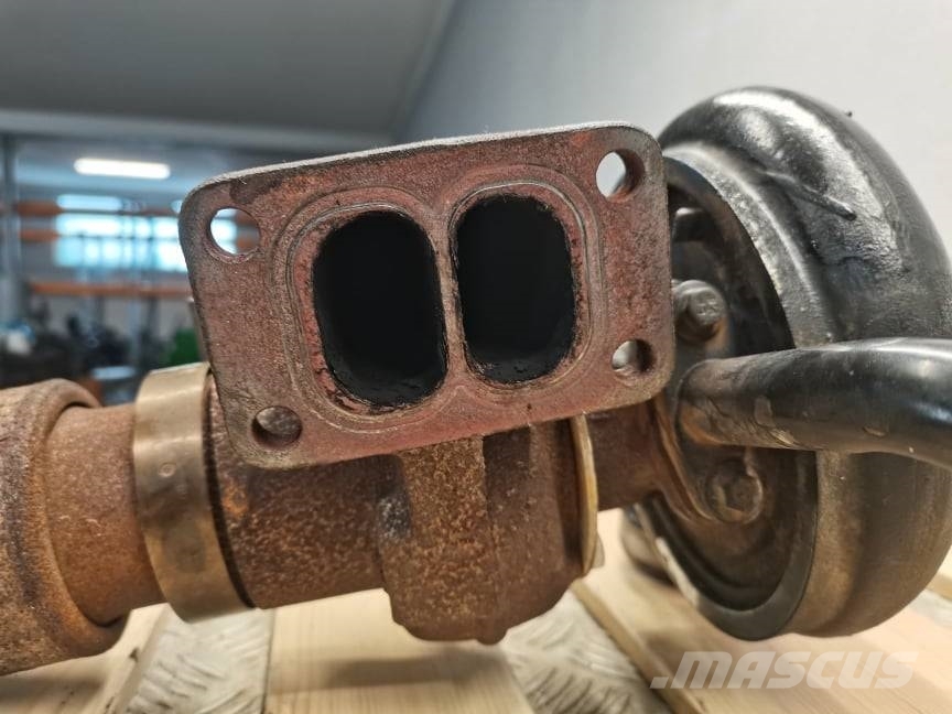 Cummins 359 CI 5.9 {Holset HX35 3537132} turbocharger Motory
