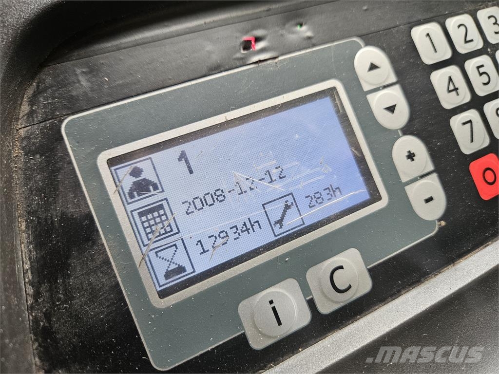 BT RRE 160 Viličari sa pomičnim stupom