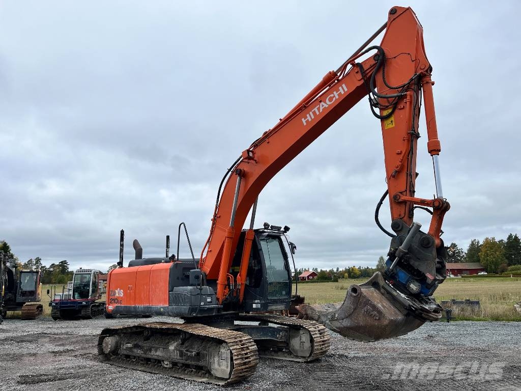 Hitachi ZX 210 LC-5B Roomikekskavaatorid