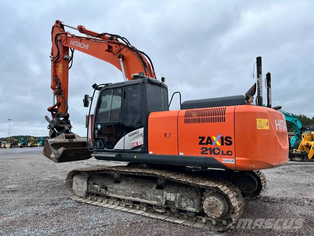 Hitachi ZX 210 LC-5B Roomikekskavaatorid