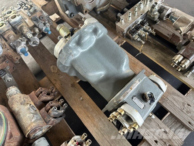 Liebherr R 924 C HYDRAULIC VALVE BLOCK LINDE Hydraulikk