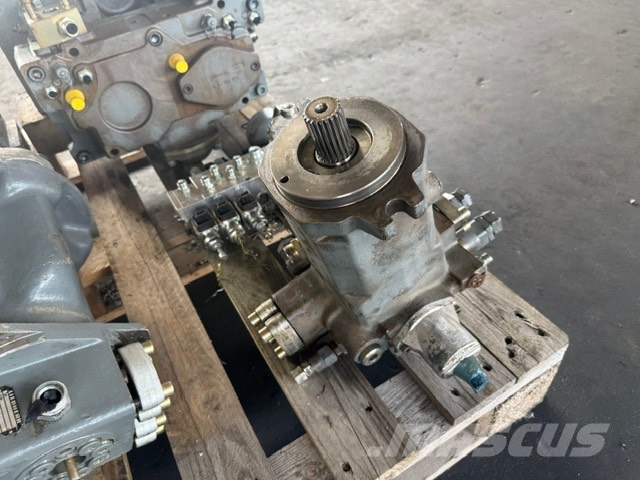 Liebherr R 924 C HYDRAULIC VALVE BLOCK LINDE Hydraulikk