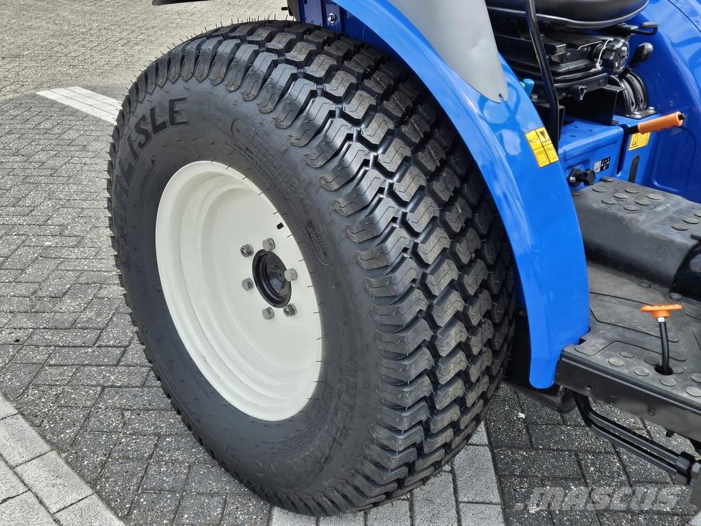 New Holland Boomer 40 Tractores compactos