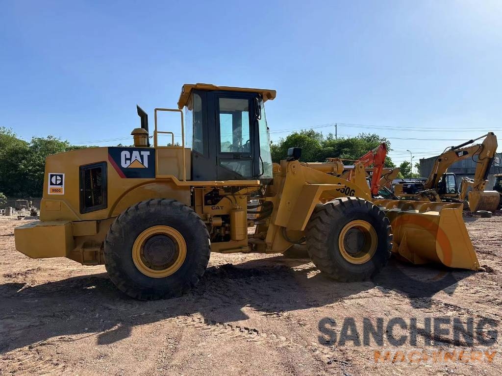 CAT 950G Naudoti ratiniai krautuvai