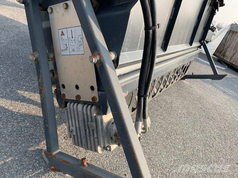 Bomag BS 180 Двойни барабанни ролки