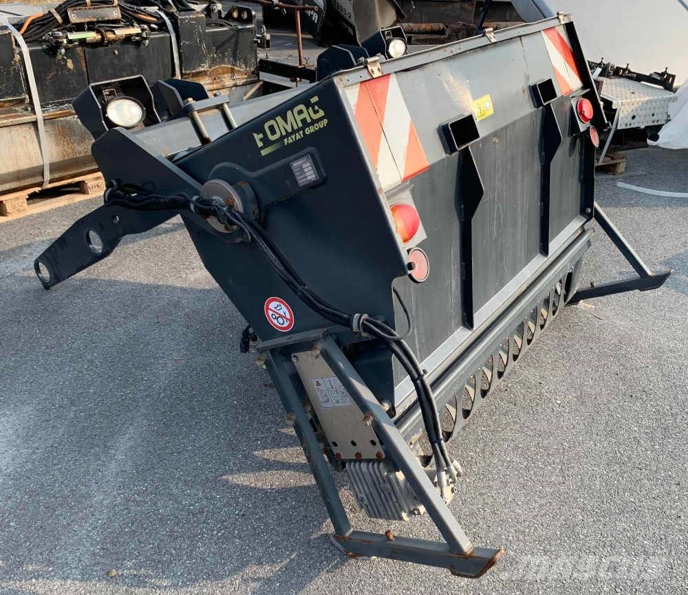 Bomag BS 180 Двойни барабанни ролки