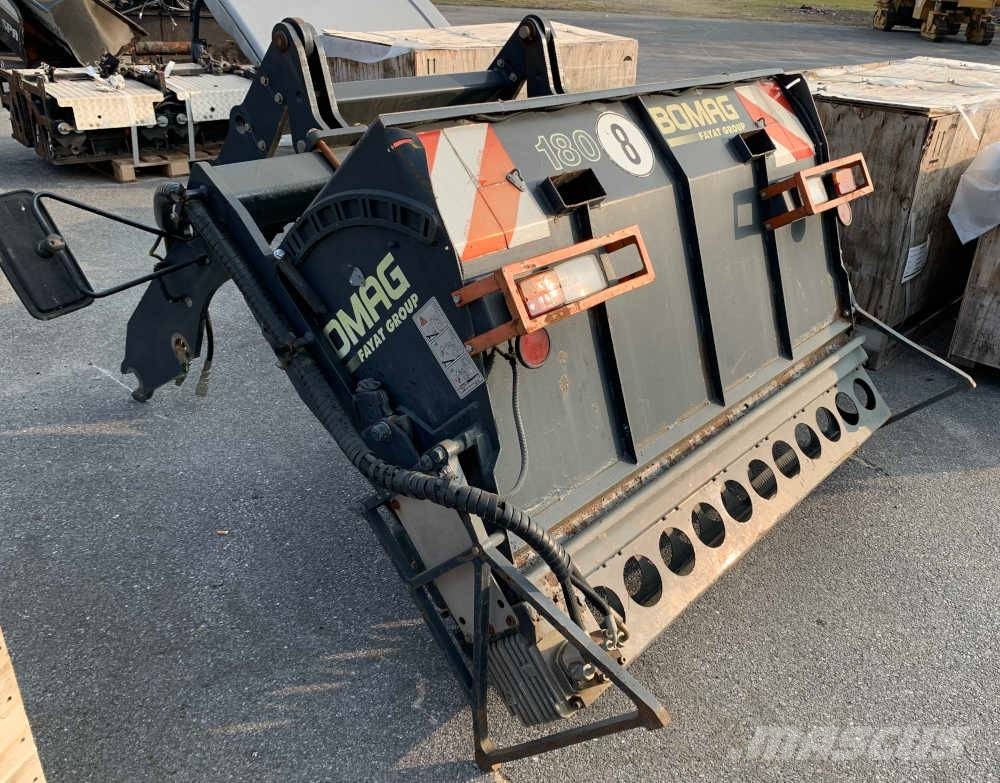 Bomag BS 180 Двойни барабанни ролки