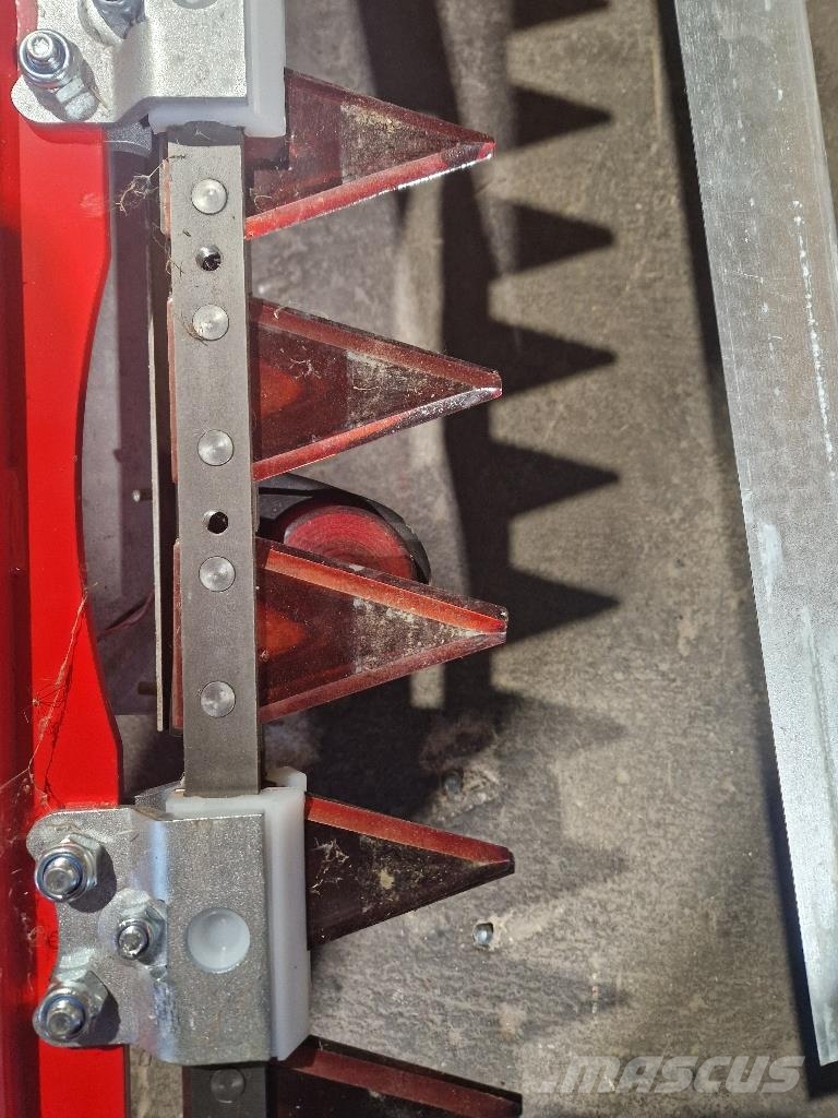Idass 135 Elektro Ceifeiras debulhadoras compactas