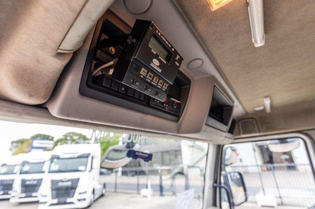 Renault 180 DXI (12T.) +CARRIER+DHOLLANDIA Kühlkoffer
