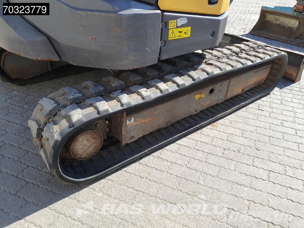 Volvo ECR58 F A/C - 3 Buckets Mini excavatoare < 7t