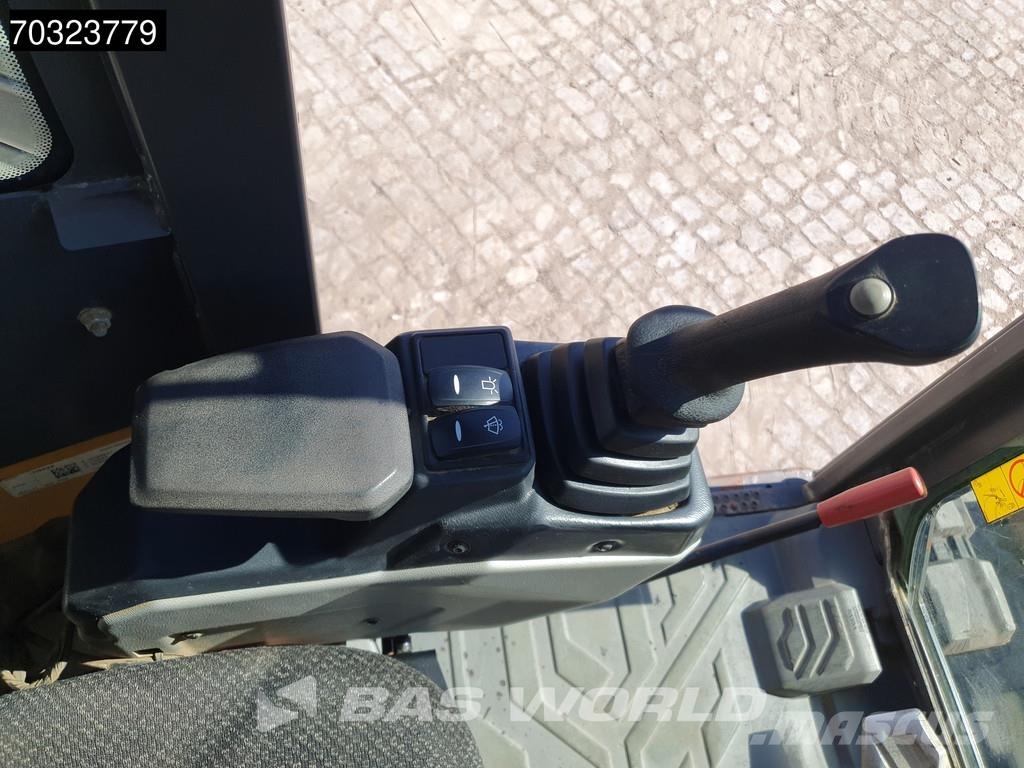 Volvo ECR58 F A/C - 3 Buckets حفارات صغيرة أقل من 7 طن (حفارات صغيرة)