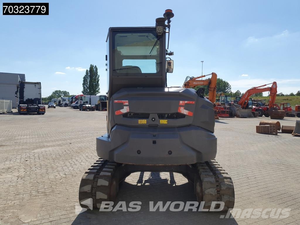 Volvo ECR58 F A/C - 3 Buckets حفارات صغيرة أقل من 7 طن (حفارات صغيرة)
