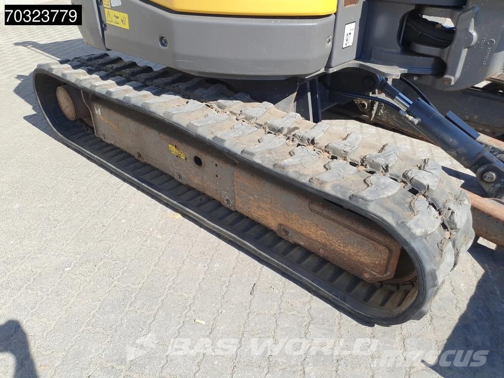 Volvo ECR58 F A/C - 3 Buckets Mini excavatoare < 7t