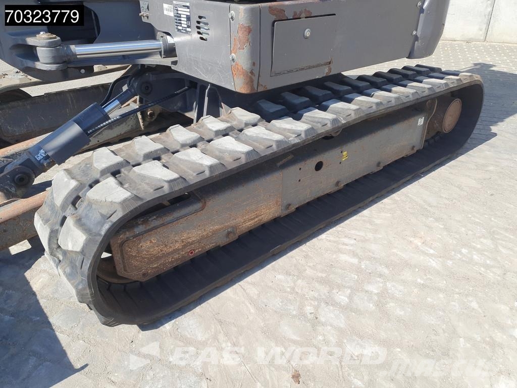 Volvo ECR58 F A/C - 3 Buckets حفارات صغيرة أقل من 7 طن (حفارات صغيرة)
