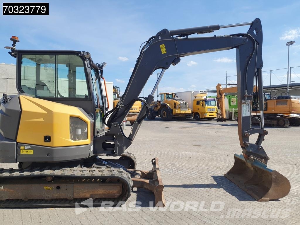Volvo ECR58 F A/C - 3 Buckets حفارات صغيرة أقل من 7 طن (حفارات صغيرة)