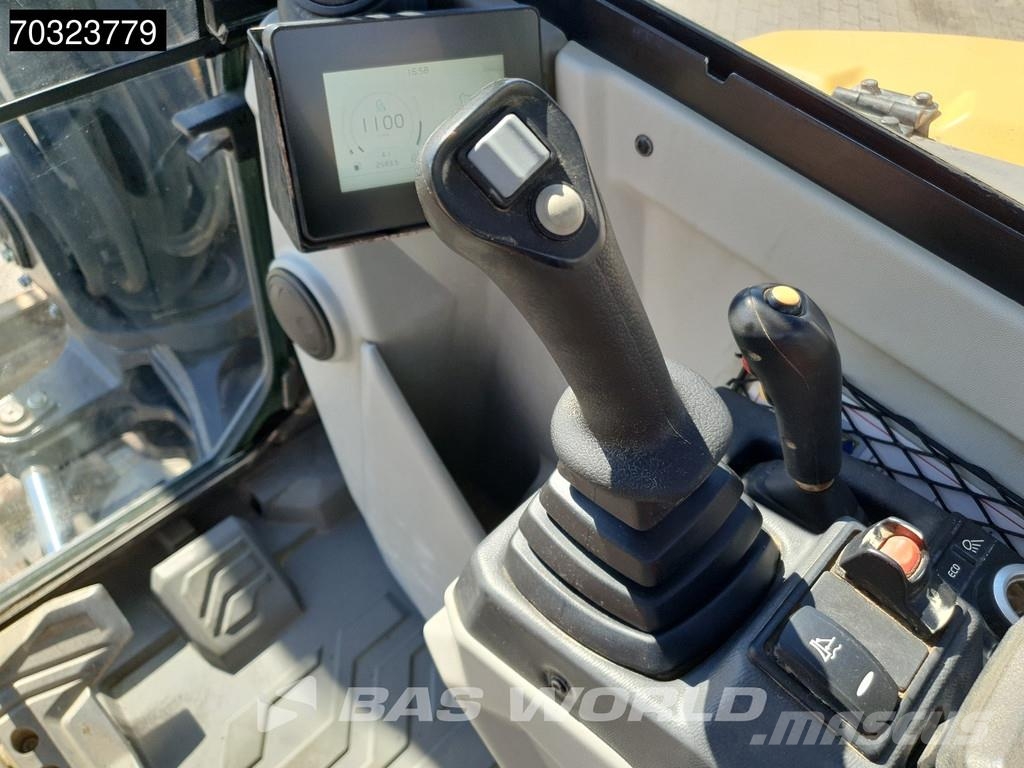 Volvo ECR58 F A/C - 3 Buckets حفارات صغيرة أقل من 7 طن (حفارات صغيرة)
