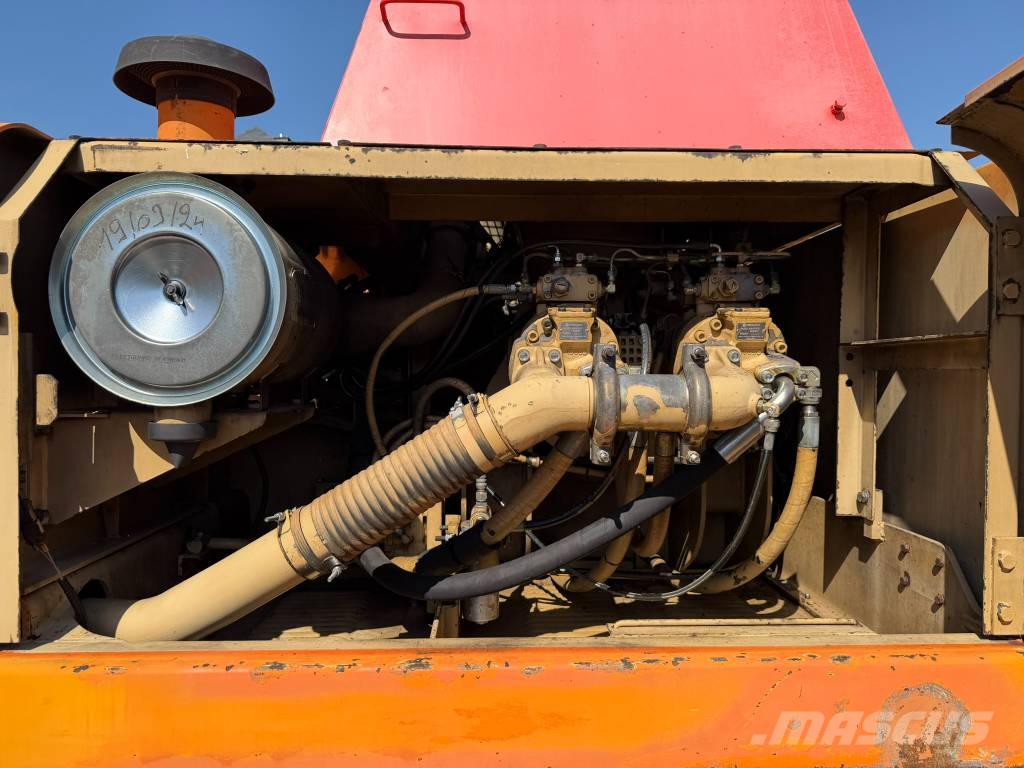 Fiat-Hitachi FH 220 LC Excavadoras sobre orugas