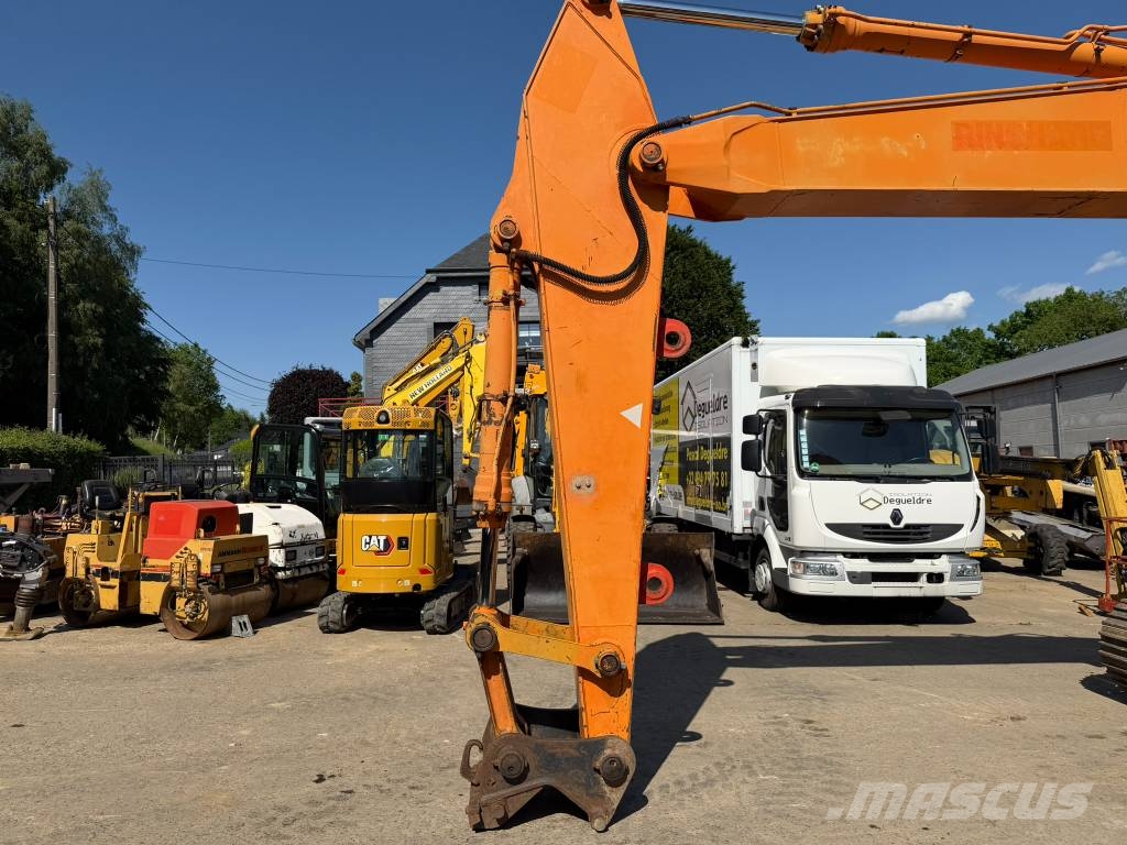Fiat-Hitachi FH 220 LC Excavadoras sobre orugas