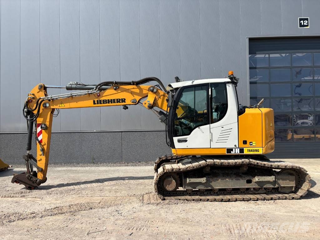 Liebherr R 914 Compact Litronic Pelle sur chenilles