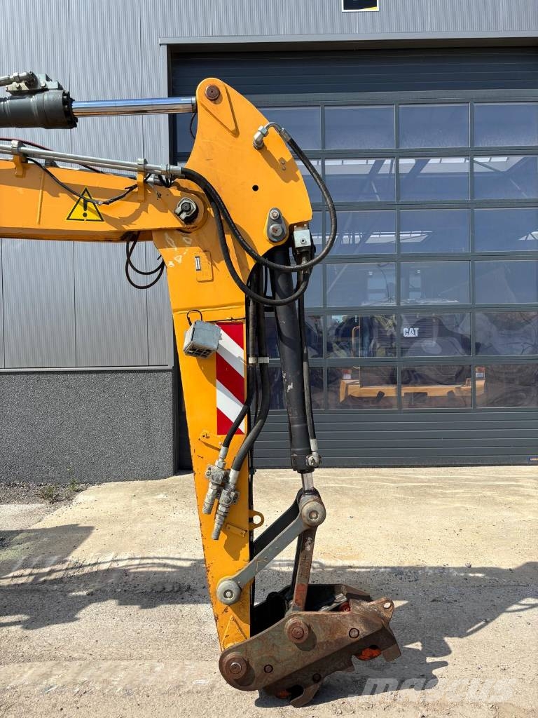 Liebherr R 914 Compact Litronic Pelle sur chenilles