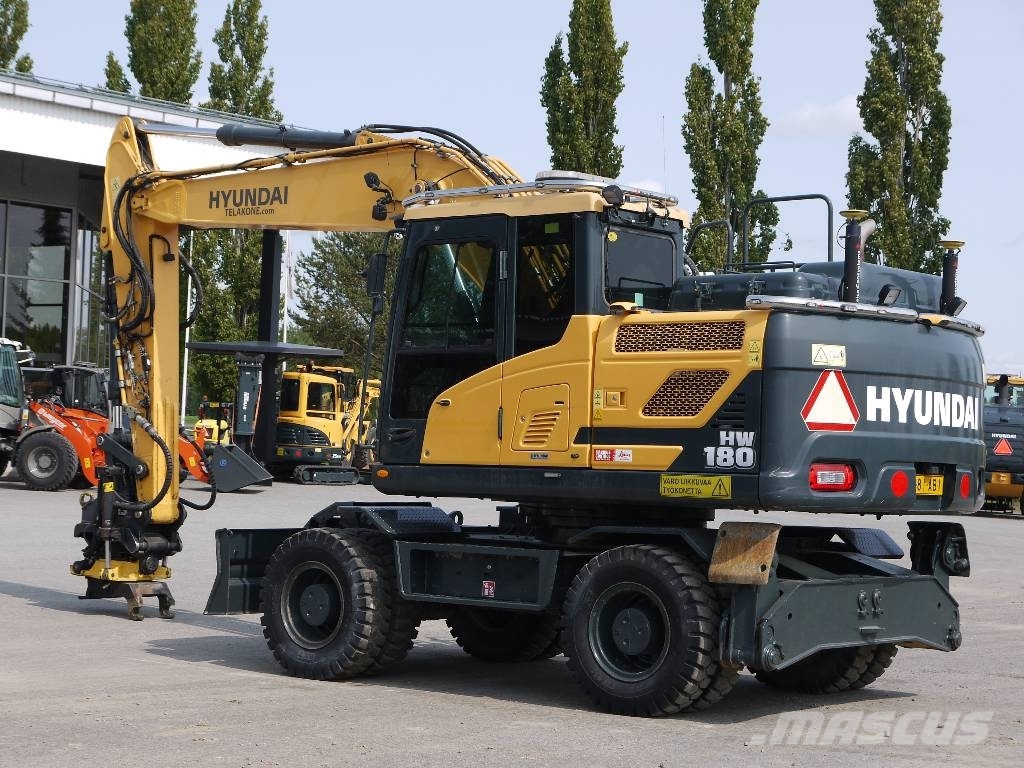 Hyundai HW 180 Ratiniai ekskavatoriai