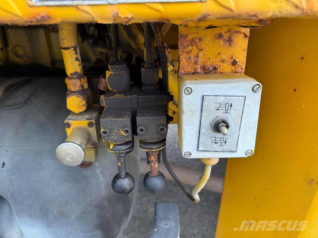 Mercedes-Benz 2629 V8 6X4 PUTZMEISTER M32 + FULL STEEL SUSPENSIO Betonpomptrucks
