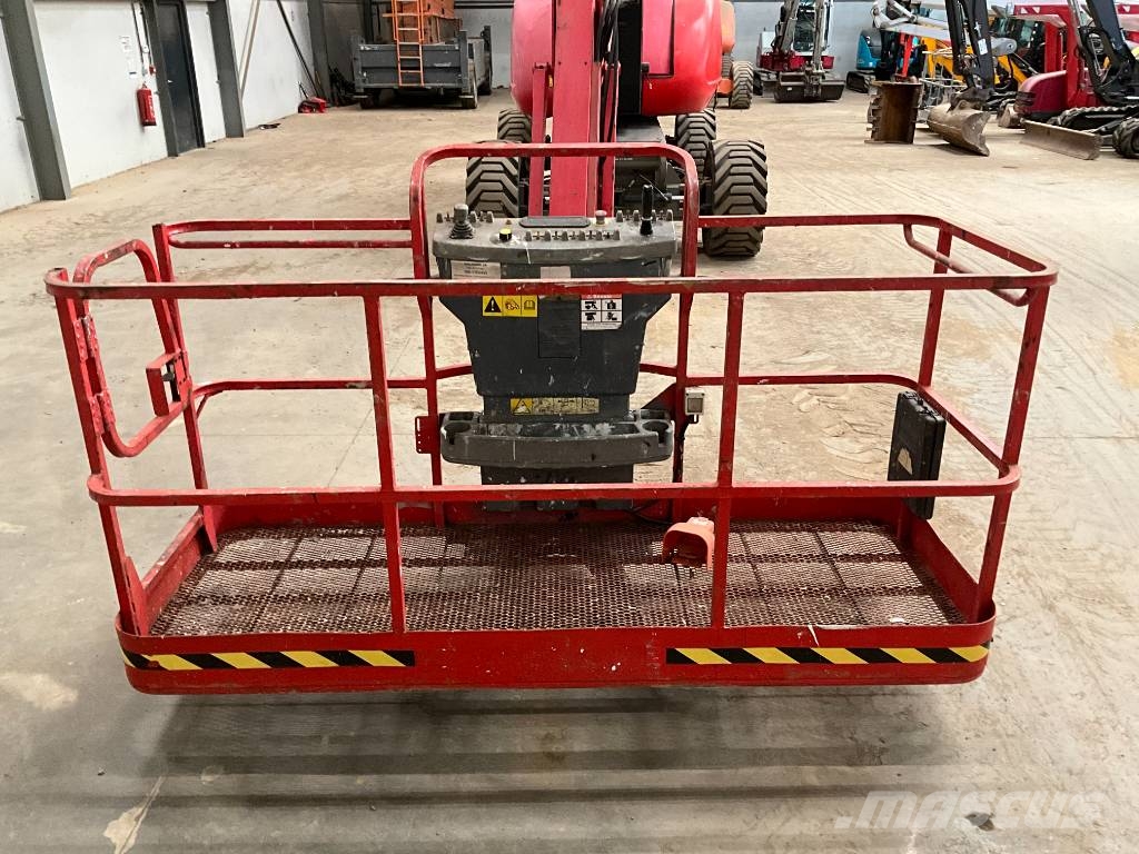 JLG 800 AJ Knikarmhoogwerkers