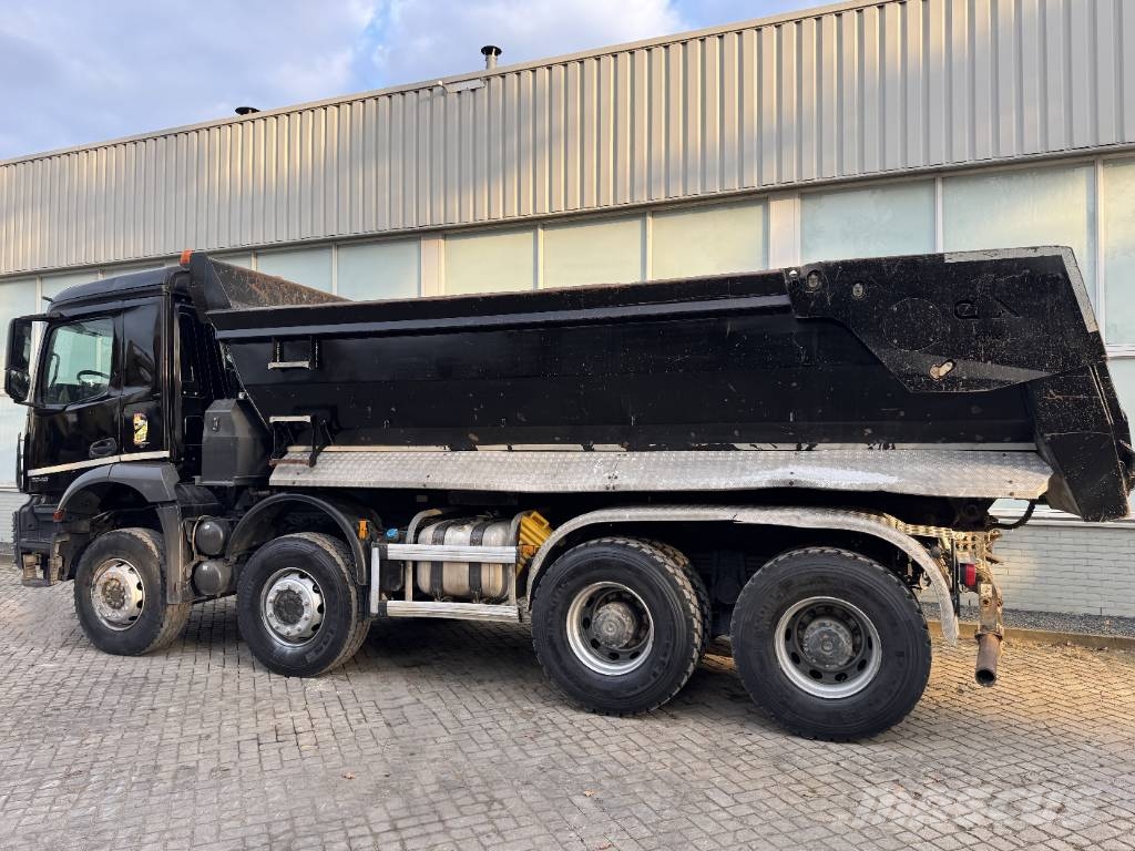 Mercedes-Benz AROCS 3246 8X4 TIPPER Billenő teherautók