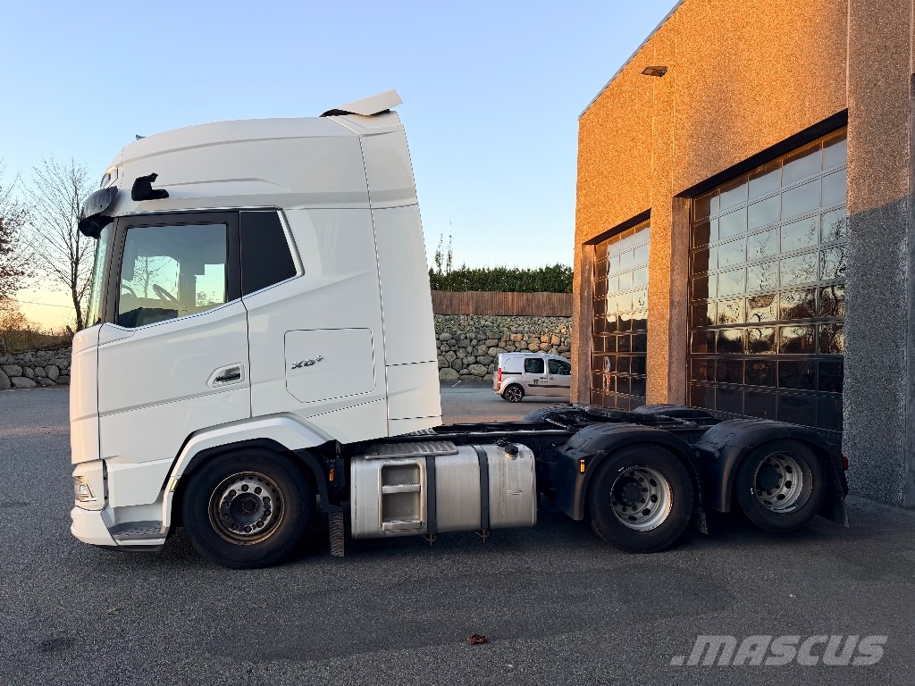 DAF XG 530 + FT 6x2 Autotractoare