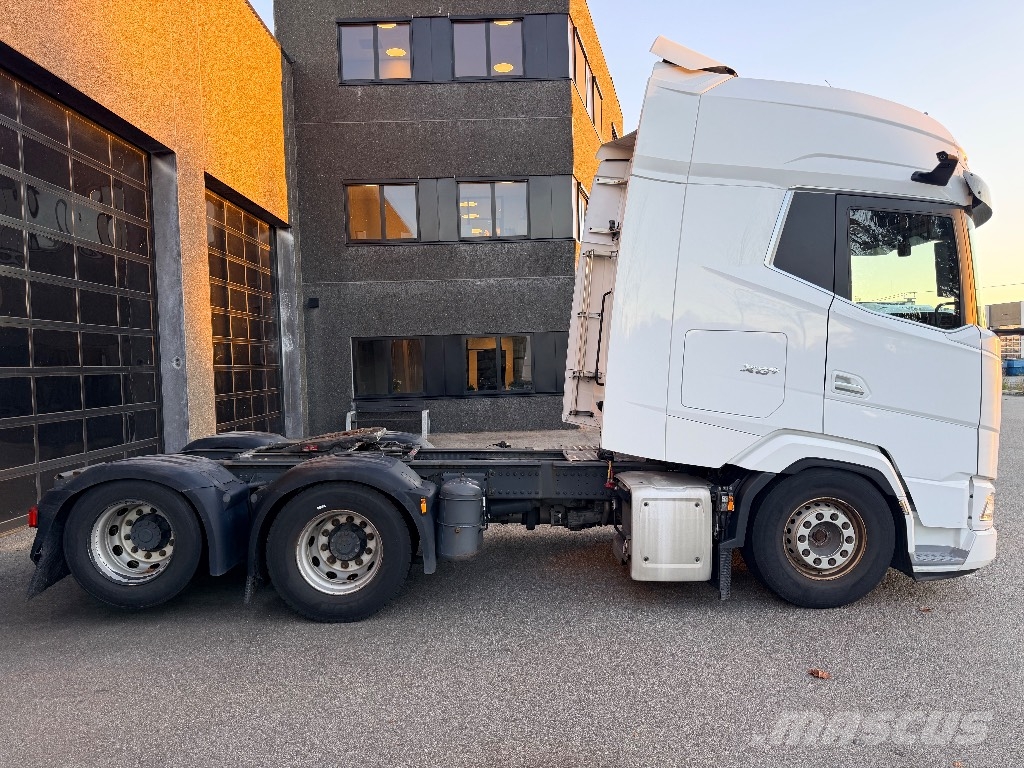 DAF XG 530 + FT 6x2 Autotractoare