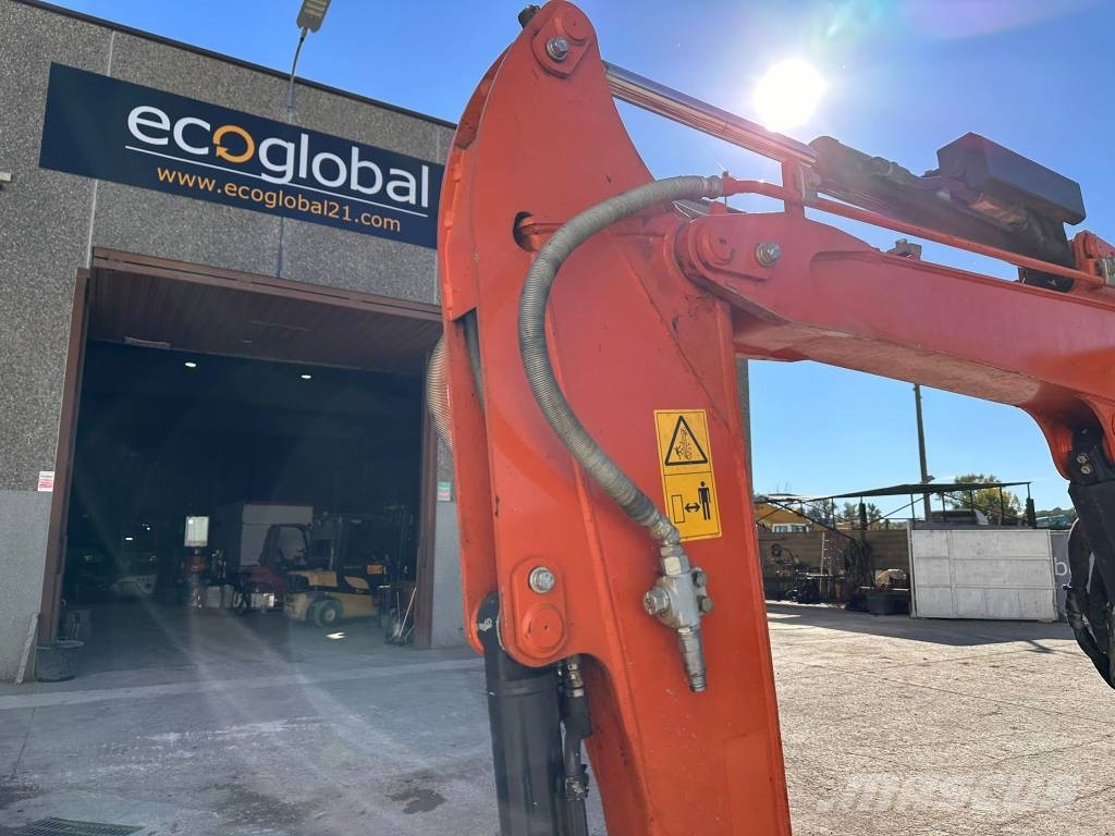 Hitachi ZX 33 U-6 Mini bageri <7t