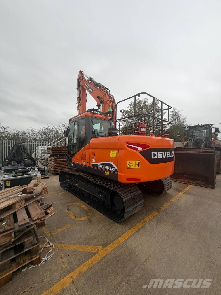 Develon DX 140 LC-7 K Excavadoras de cadenas
