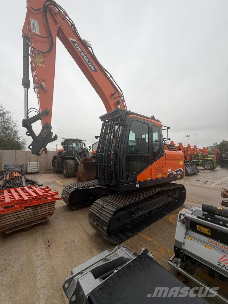 Develon DX 140 LC-7 K Excavadoras de cadenas