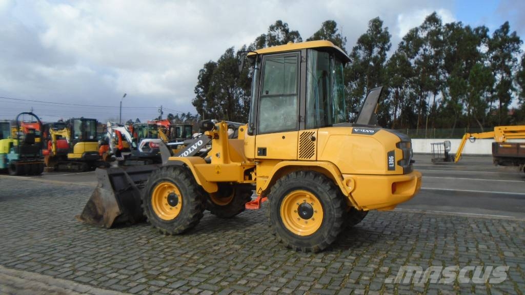 Volvo L 30 G Ładowarki kołowe