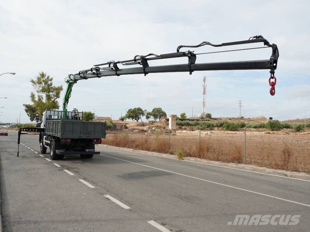 MERCEDES AXOR 1833K TRACCION 4X4 Kamioni sa kranom