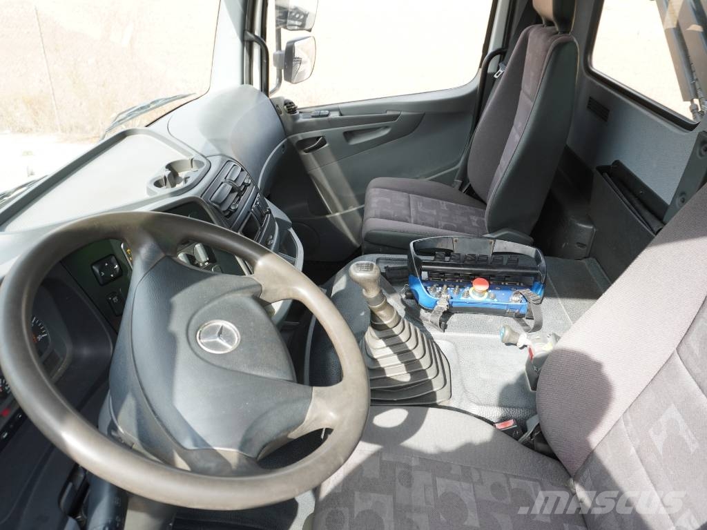 Mercedes-Benz AXOR 1833K TRACCION 4X4 Camiones grúa