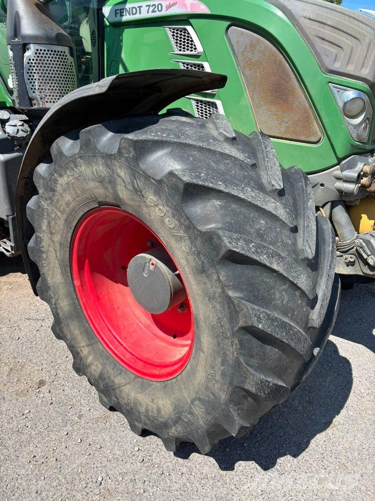 Fendt 720 SCR PROFI Traktori