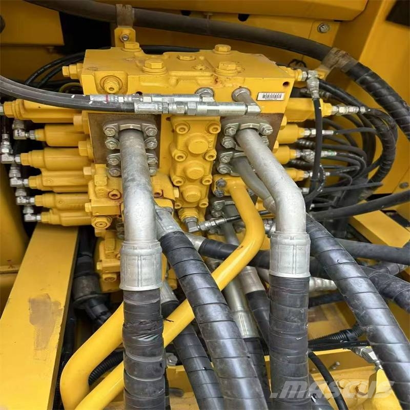 Komatsu PC220-11R Εκσκαφείς με ερπύστριες
