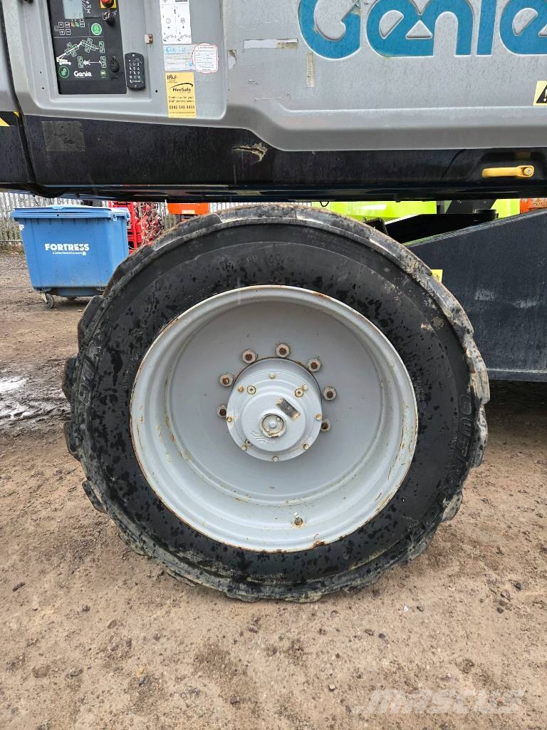 Genie SX 135 XC Teleskoop poomtõstukid