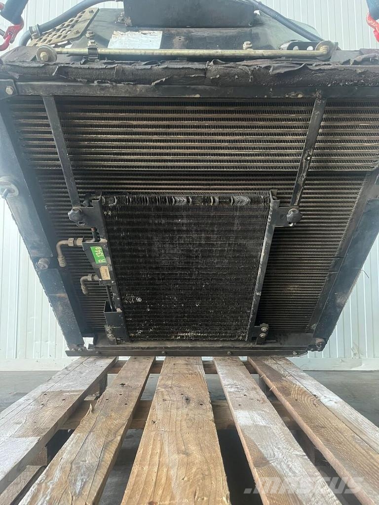 Liebherr combi cooling 10412251 Radiadores