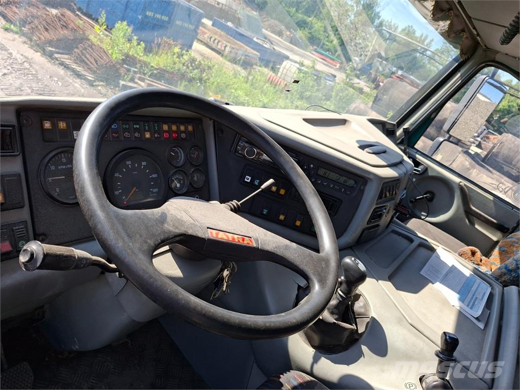 Tatra T815 6X6 TERNNO + HR Châssis cabine