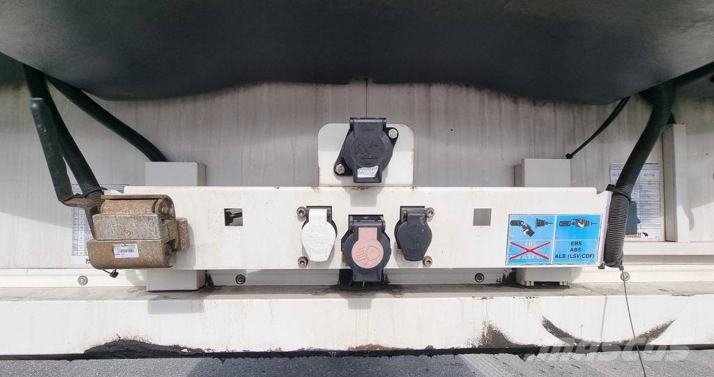 Schmitz Cargobull Trailer Reefer Flower Width & Dual Temp & Double S Koel-vries opleggers