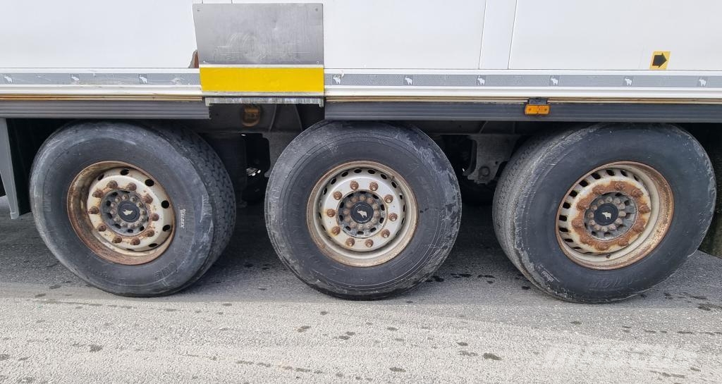 Schmitz Cargobull Trailer Reefer Flower Width & Dual Temp & Double S Koel-vries opleggers